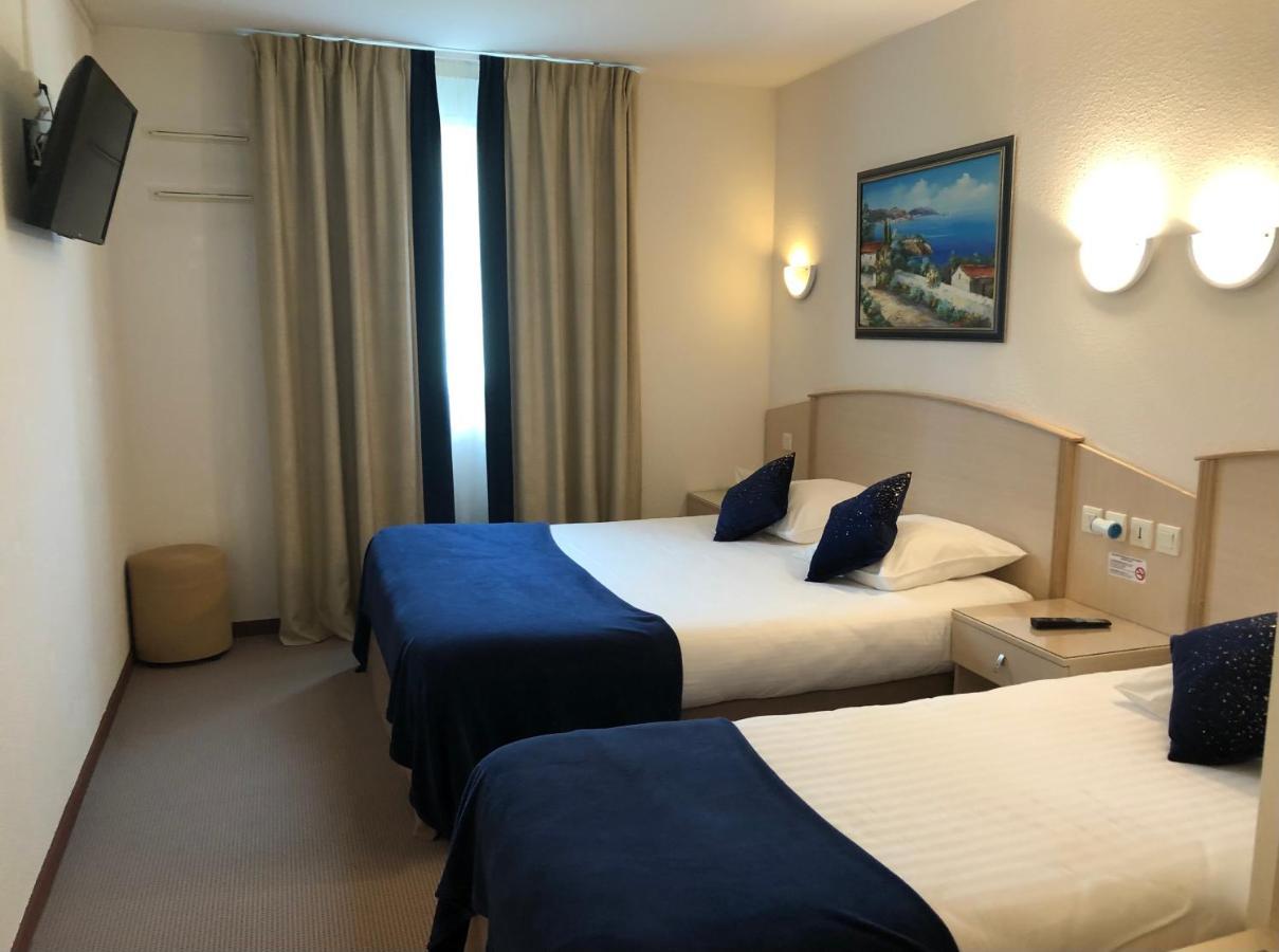 Hotel Le Kolibri トゥールニュ エクステリア 写真