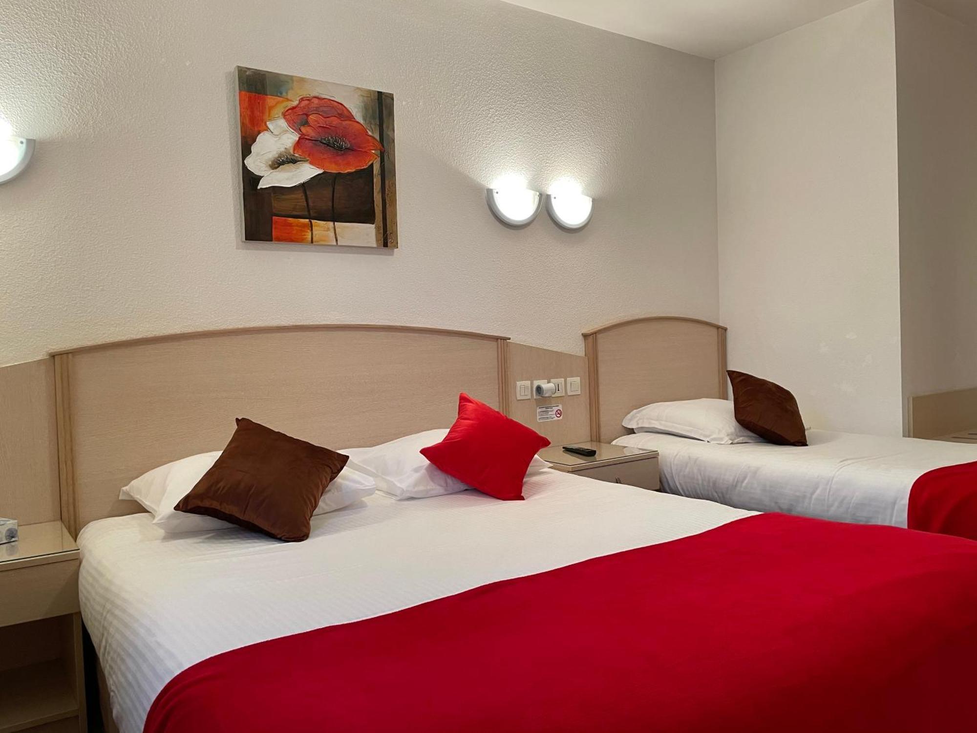 Hotel Le Kolibri トゥールニュ エクステリア 写真