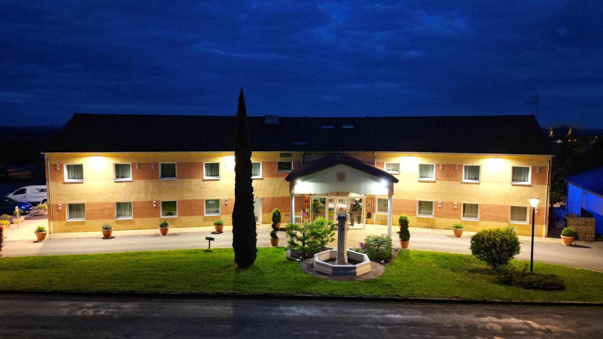Hotel Le Kolibri トゥールニュ エクステリア 写真