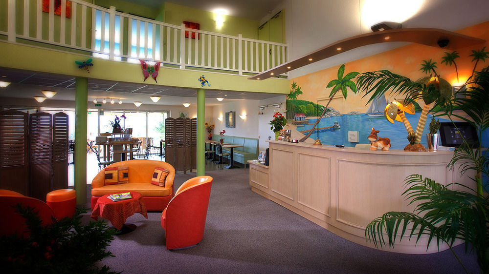 Hotel Le Kolibri トゥールニュ エクステリア 写真